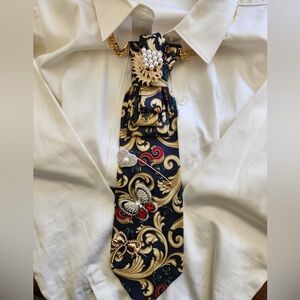 Elegant Gold and Silver Necktie Necklace with Blue/Silver/ Gold/Red Pennants